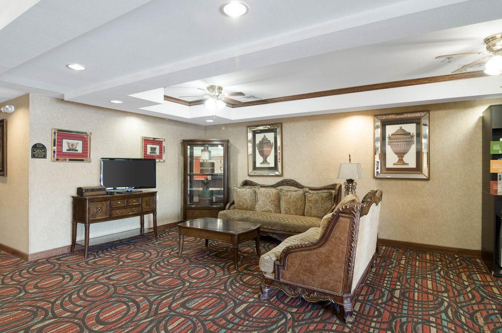Quality Inn Midland Exterior photo