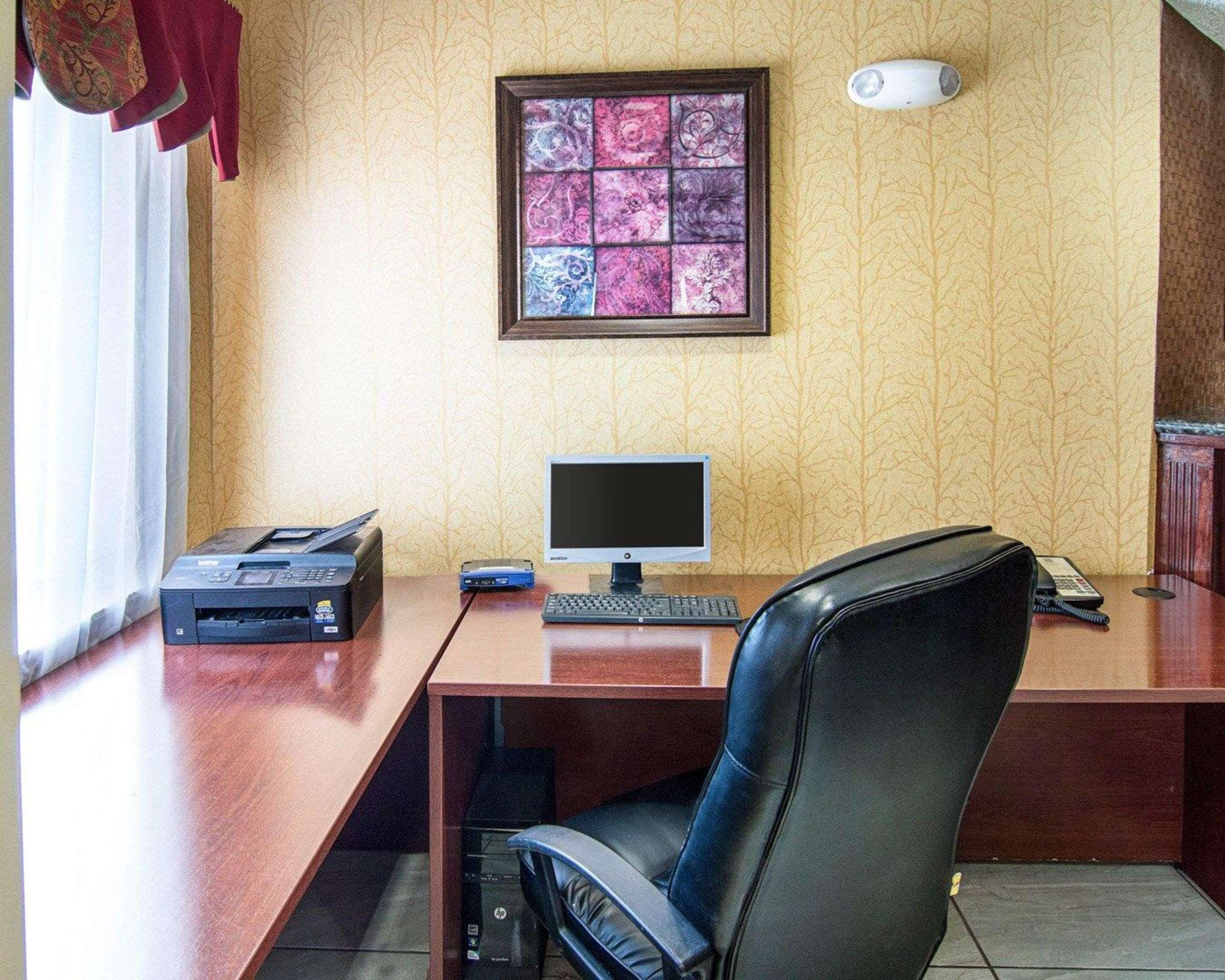 Quality Inn Midland Exterior photo